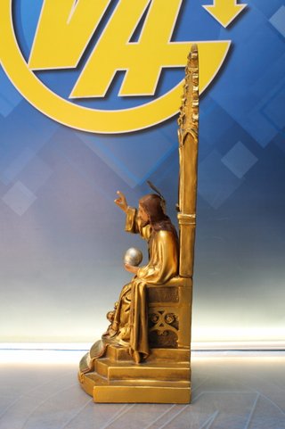 Cristo Rey. Sagrado Corazón de Jesús en el trono, entronizado.