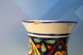02. Jarrón de cerámica artística. Firmado Alba, hecho en México. Estilo Talavera.
