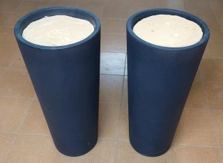 2 Maceta Resina modelo Génesis Negras(M.85x38)