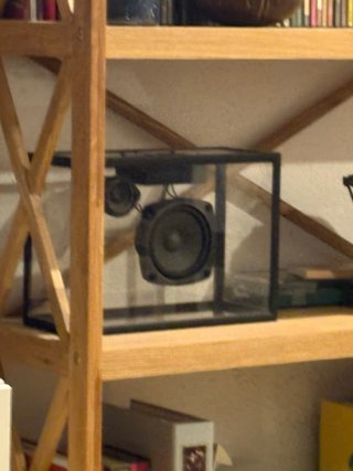 Altavoz Bluetooth Transparente