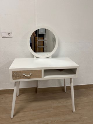 Tocador blanco y madera con espejo