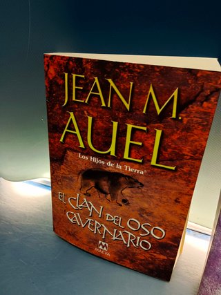 Jean M. Auel, Los hijos de la tierra. Completa. 6 tomos. El clan del oso cavernario
