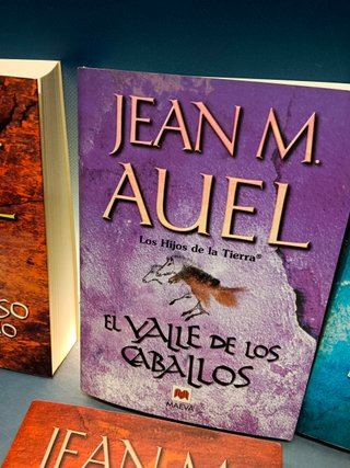 Jean M. Auel, Los hijos de la tierra. Completa. 6 tomos. El clan del oso cavernario