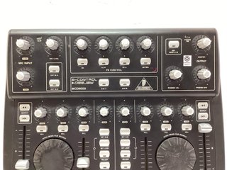 mesa mezclas behringer b-control deejay bcd3000