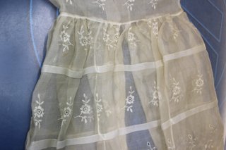 Faldón de bautizo o traje de cristianar antiguo.