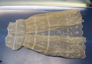 Faldón de bautizo o traje de cristianar antiguo.