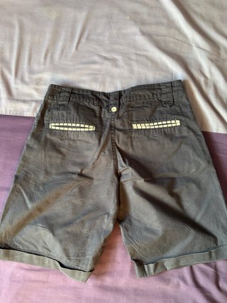 Pantalones cortos Reebok grises