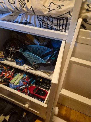 Cama nido con escritorio integrado