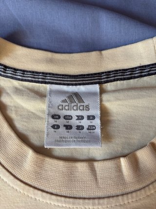 Camiseta Adidas Beige