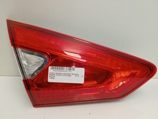 Nissan piloto trasero pulsar (c13) acenta 403743