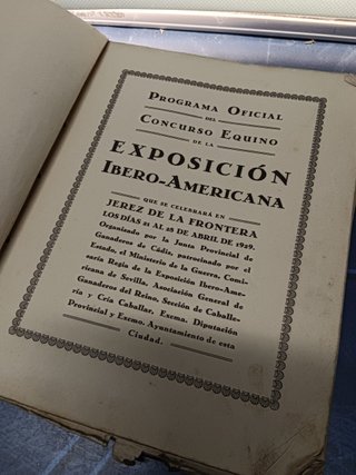 libro algo deteriorado-Programa concurso equino Iberoamericano Jerez ( Cádiz) 1929
