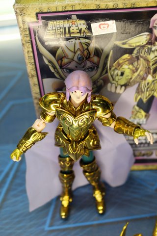 Figura de acción Saint Cloth Myth, Aries Gold. Bandai 2005. Saint Seiya/Caballeros del Zodiaco.
