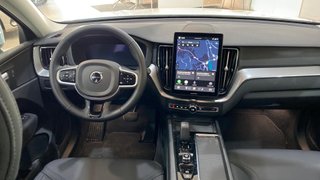 VOLVO XC60 2.0 B5 P MHEV CORE AUTO 4WD 5P