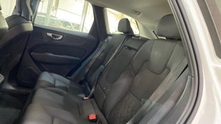 VOLVO XC60 2.0 B5 P MHEV CORE AUTO 4WD 5P