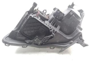 Faro der toyota 22116734 avensis (_t25_) 2.2 d-4d