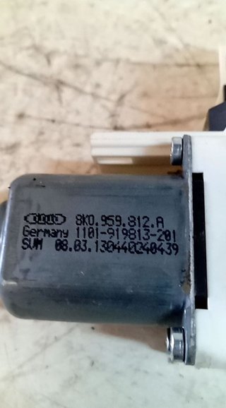Motor elevalunas trasero audi 227035 8k0959812a a6