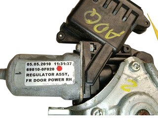 ELEVALUNAS DELANTERO DERECHO TOYOTA VERSO (AUR2/Z