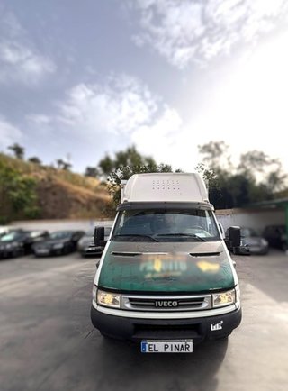 122081 puerta delantera derecha iveco daily 2.3 d