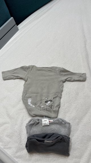 Lote 6 bodies ropa bebé Zara estampados 0-3 meses