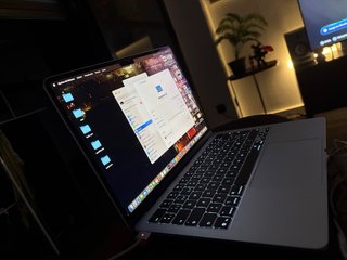 MacBook Air M4 16GB Plata