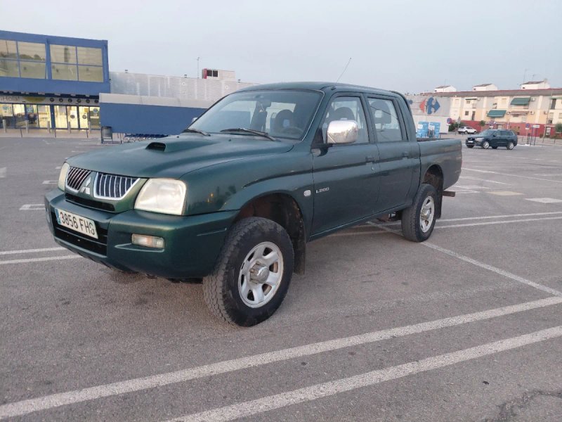 Mitsubishi L 200 2006 - foto 1