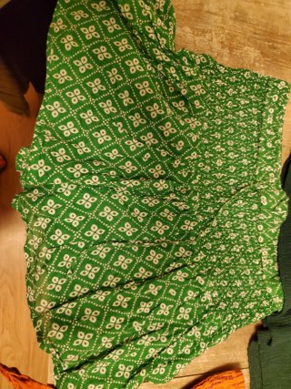 Falda verde estampada Talla XS