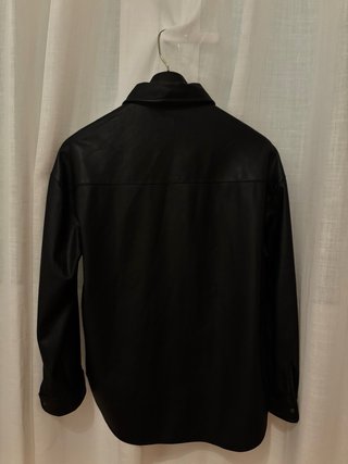 Chaqueta de cuero negra