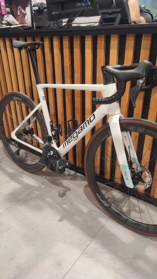 Megamo Pulse 05