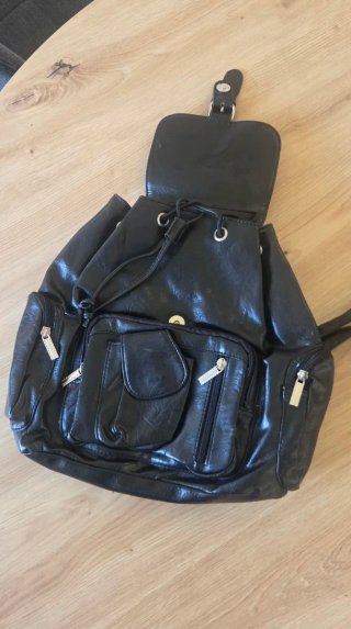 Mochila  Negra Multibolsillos