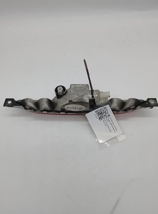 Luz central de freno peugeot 2ne010830 208 4853