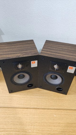 Altavoces JBL