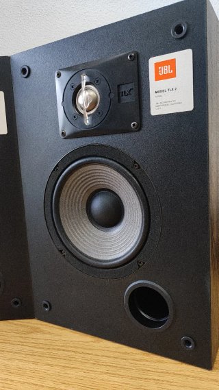 Altavoces JBL
