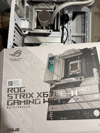 Placa Base ASUS ROG STRIX X670E-A
