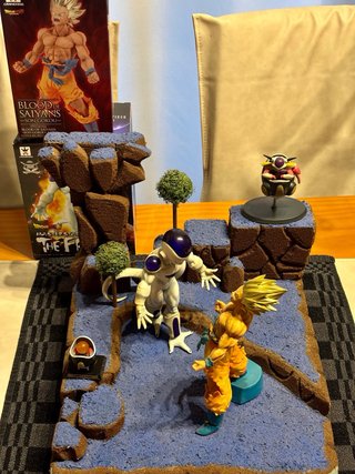 Diorama Dragon Ball Z Namek Frieza Goku