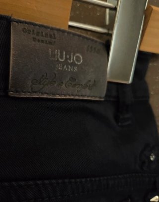 Pantaloni Liu Jo ricamati neri