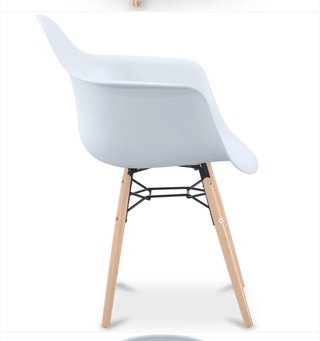 Silla Nórdica Blanca Patas Madera