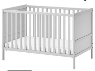 Cuna IKEA Sundvik Gris