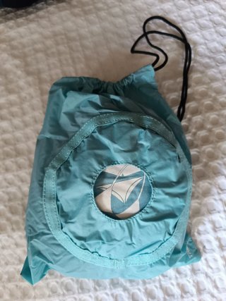 Bandolera de porteo para bañarse