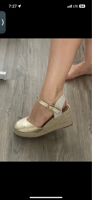 ALTA MODA Cuñas Doradas