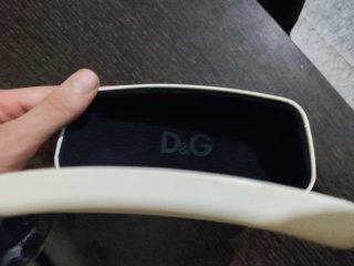 Gafas de sol D&G negras y doradas