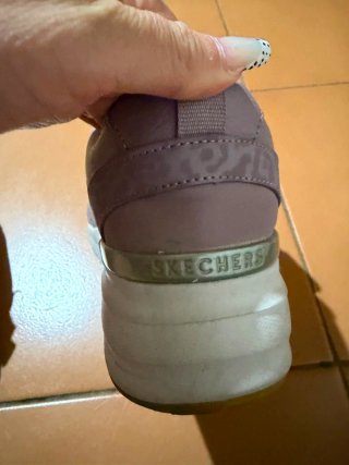 Scarpe Skechers rosa viola con lacci
