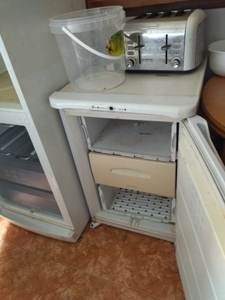 Congelador compacto Indesit 54x57x83 cm