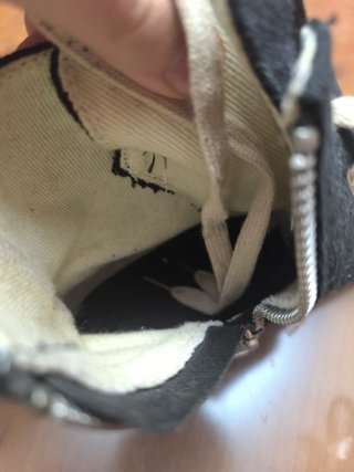 Zapatillas altas estilo Rick Owens negras y blanca