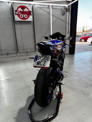 Yamaha R7 Azul y Roja