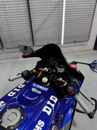 Yamaha R7 Azul y Roja