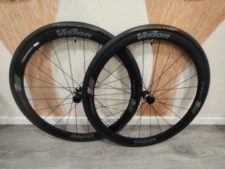 Ruedas y cubiertas Vision Trimax 35 Carretera. NUE