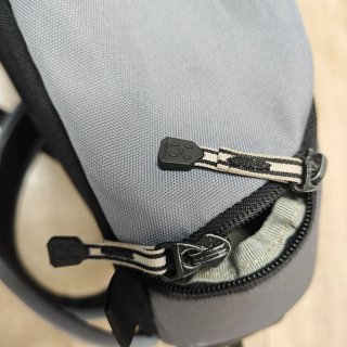 Mochila Haglöfs Corker 18L Gris