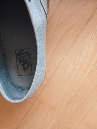 Preciosas Zapatillas Vans Era.