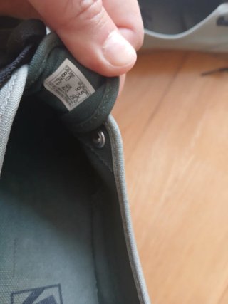 Preciosas Zapatillas Vans Era.