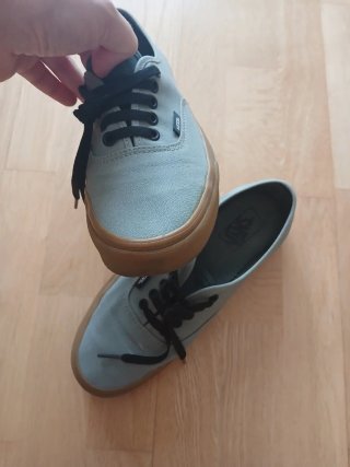 Preciosas Zapatillas Vans Era.